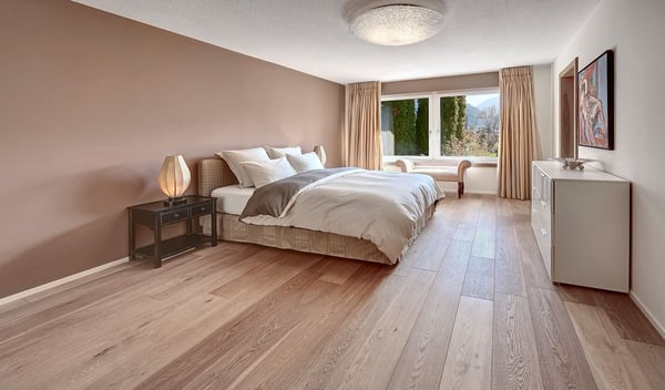 Traumhaftes Einfamilienhaus mit viel Umschwung und Seesicht 5