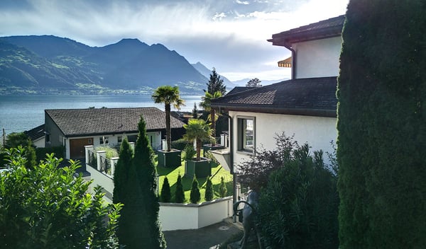 Traumhaftes Einfamilienhaus mit viel Umschwung und Seesicht 14