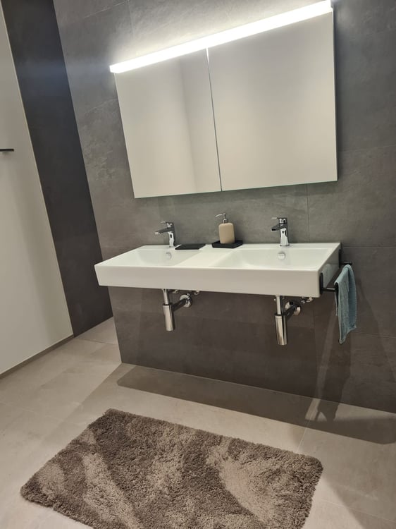 Moderne 1.5-Zimmer-Büroräume mit Berg- und Seeblick in Schindellegi 6