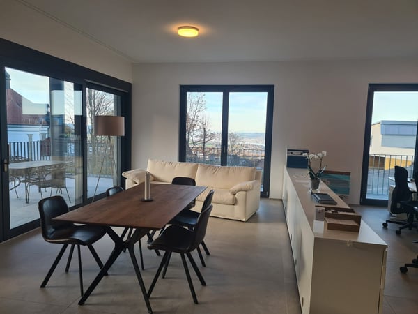 Moderne 1.5-Zimmer-Büroräume mit Berg- und Seeblick in Schindellegi 7