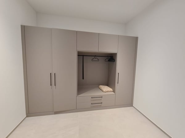 Moderne 1.5-Zimmer-Büroräume mit Berg- und Seeblick in Schindellegi 8