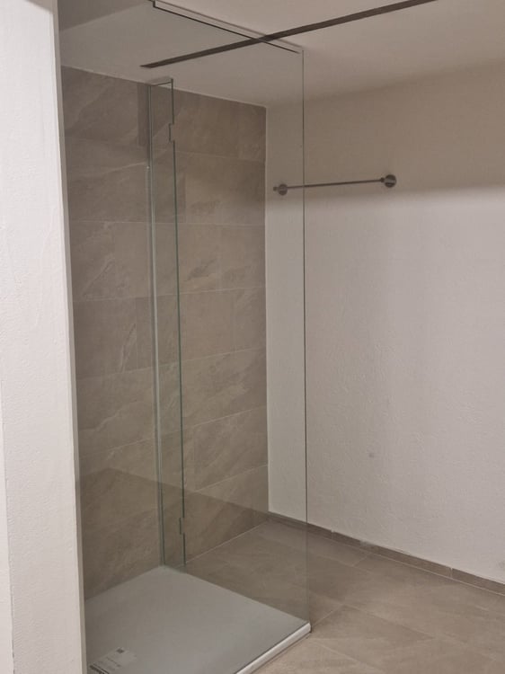 Geschäftssitz mit Arbeitsplatz für vier Handwerker in Leimbach 6