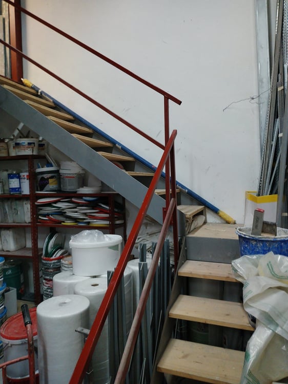 Spazio industriale versatile a Riva San Vitale 3