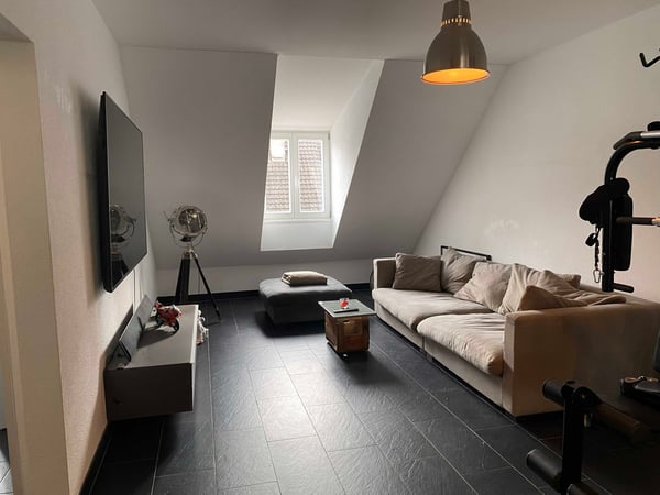 Moderne 1.5-Zimmer Maisonette Wohnung in Löhningen 1