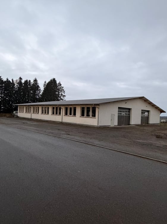 Gewerbehalle auf 4.500qm Grundstück in Zoznegg bei Bodensee 2