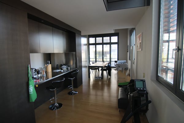 Einmalige Gelegenheit: Traumhafte Loft mit Galerie & großer Fensterfront zu verkaufen! 7