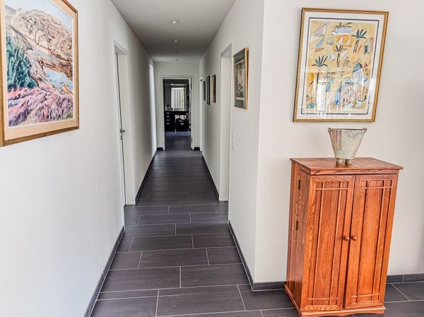 Sonnenverwöhnte 4.5-Zimmer-Terassenwohnung im steuergünstigen Wilen bei Wollerau 9