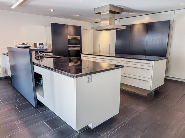 Sonnenverwöhnte 4.5-Zimmer-Terassenwohnung im steuergünstigen Wilen bei Wollerau 8