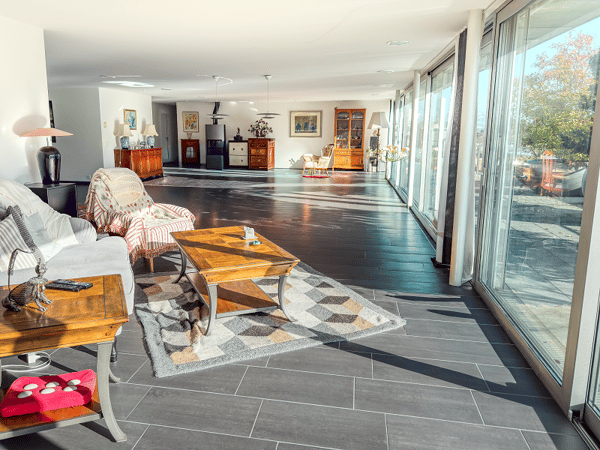 Sonnenverwöhnte 4.5-Zimmer-Terassenwohnung im steuergünstigen Wilen bei Wollerau 6