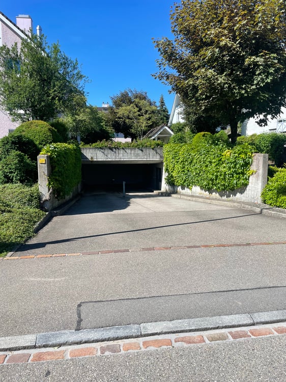 Tiefgarage in Schwerzenbach 1