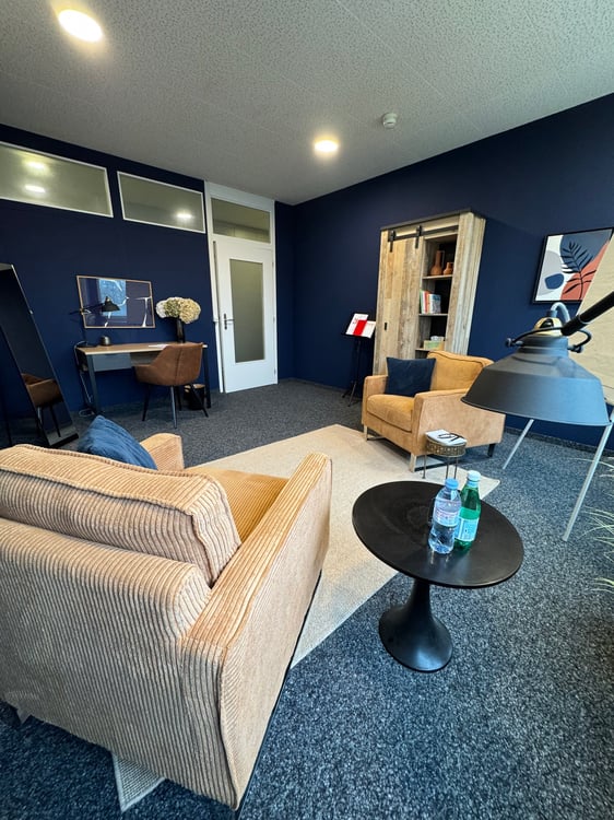 Wunderschöner, stilvoll eingerichteter Praxis- & Coachingraum 2