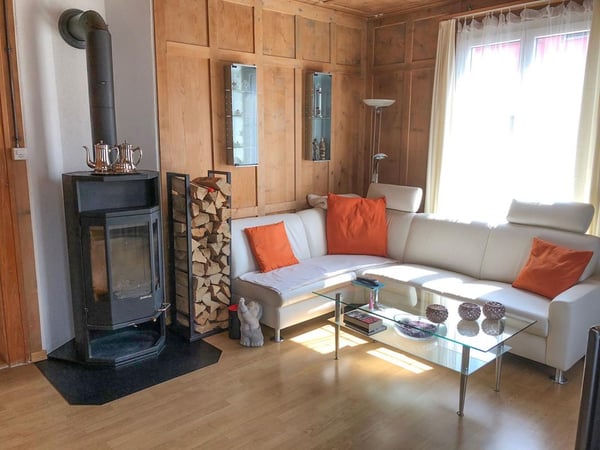 1-Zimmer-Einfamilienhaus mit Kamin in Buchs SG 9