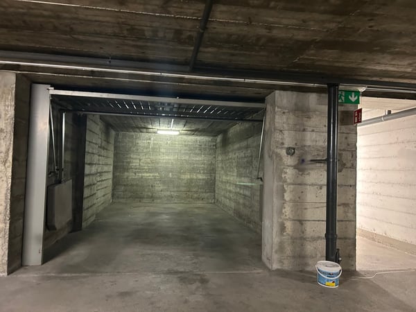 Garage individuel à Champel dans un bâtiment de standing 3