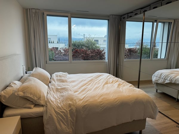 Stunning apartment with lake view in Kilchberg ZH 4