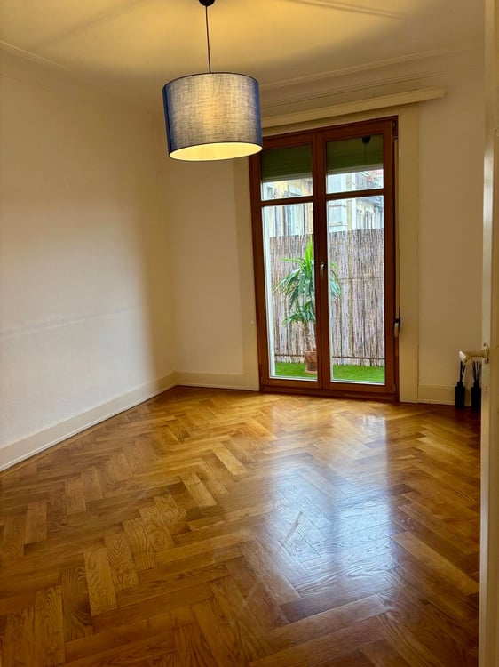 1.5 room apartment in Servette with two balconies 1