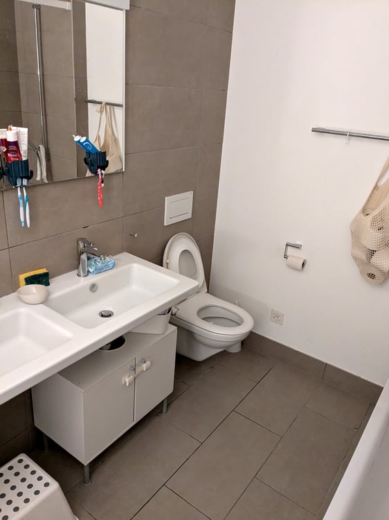 Familienfreundliche 1.5Zi.Wohnung in ruhiger Grünlage 8