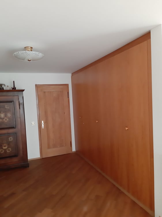 grosszügiges 1.5-Zimmer EFH an sonniger, ruhiger und familienfreudlicher Lage 11