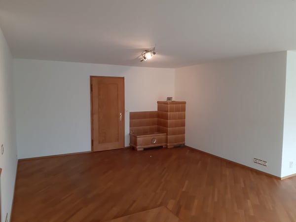 grosszügiges 1.5-Zimmer EFH an sonniger, ruhiger und familienfreudlicher Lage 10