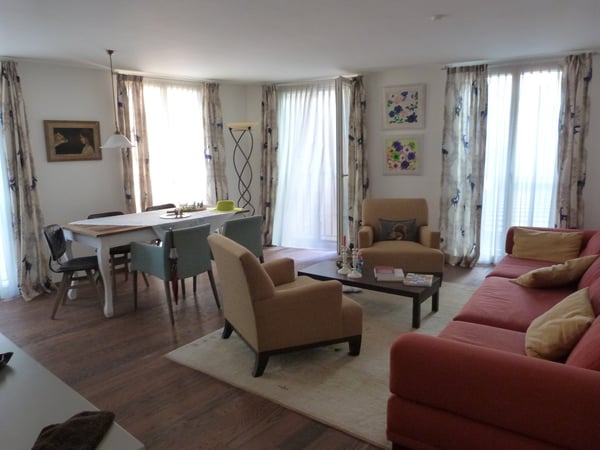 Charmante 1.5-Zimmer-Wohnung in historischem Gebäude im Herzen von Zürich 4