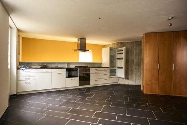 Einzigartiger Hausteil mit 2 Zimmern, Atelier, Garten, Cheminee und Sauna 2