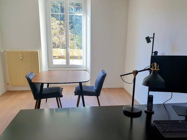 Sous-Gare Lausanne : Bureau meublé, calme et équipé à sous-louer 3