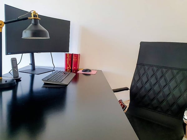 Sous-Gare Lausanne : Bureau meublé, calme et équipé à sous-louer 4