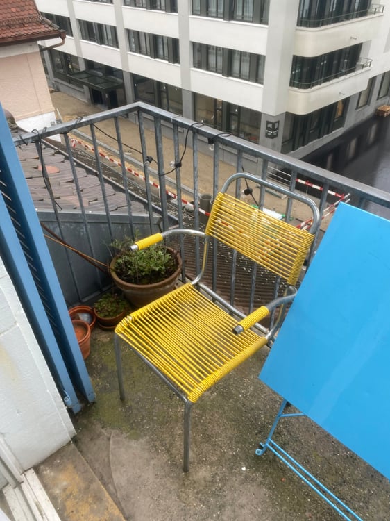 Charmante 1-Zimmer-Altbauwohnung mit Balkon im Zentrum von Biel/Bienne 9