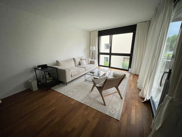 Moderne 3.5-Zimmer-Wohnung an ruhiger Lage in Rothenburg 2