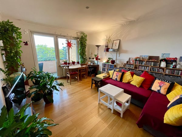 Untermiete/Zwischenmiete: 1-Zimmer-Wohnung mit grossem Balkon im 4. OG, Nähe Helvetiaplatz 2