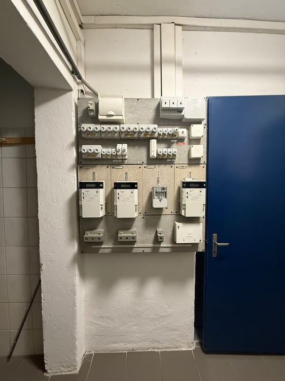 Renditeobjekt Dietikon: MFH (1911/2023), vollvermietet & möbliert – hohe Rendite 20