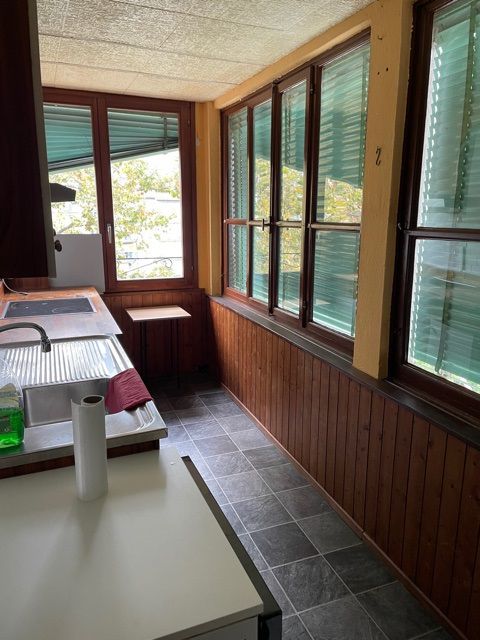 Palazzo da ristrutturare, con vista panoramica sul fiume Tresa. Potenziale di 10 appartamenti. 8