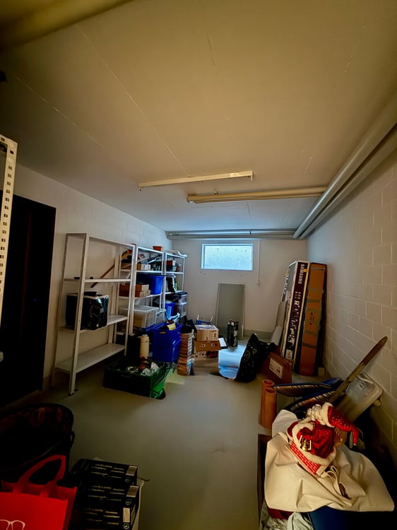 Charmante 3.5-Zimmer-Erdgeschosswohnung mit Terrasse in Erlen 8