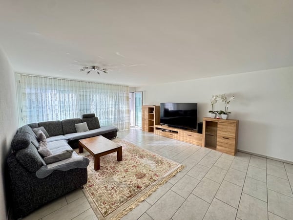 Moderne 1.5-Zimmer-Wohnung in Seenähe in Lachen SZ – inkl. 2 Tiefgaragenparkplätze 3