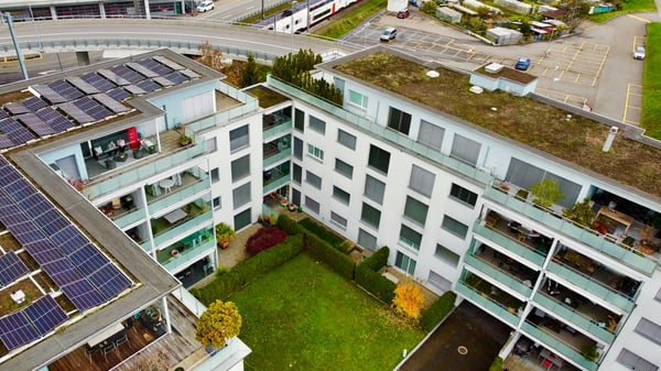 Moderne 1.5-Zimmer-Wohnung in Seenähe in Lachen SZ – inkl. 2 Tiefgaragenparkplätze 2