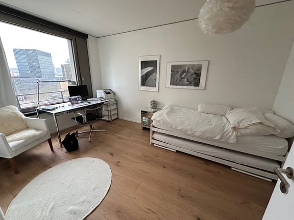 Möblierte moderne 1.5-Zimmer-Wohnung mit Loggia in Zürich Oerlikon furnished flat appartment 4