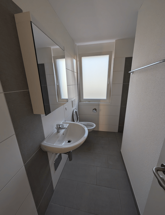 Moderne 1.5-Zimmer-Wohnung mit Balkon in Hombrechtikon 4