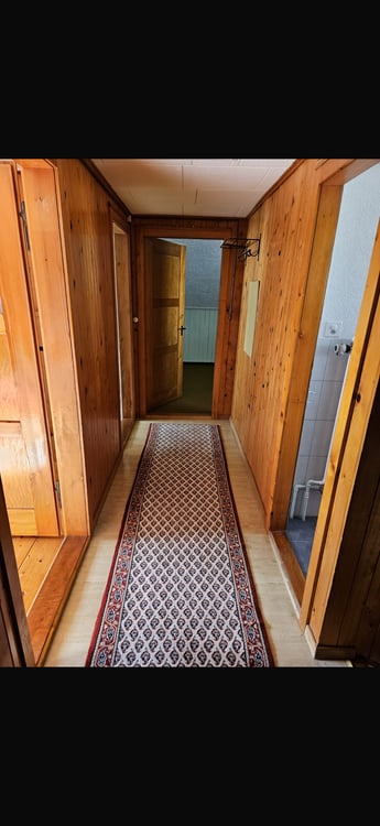 Charmantes 1.5-Zimmer-Chalet in ruhiger Lage von Einsiedeln 3