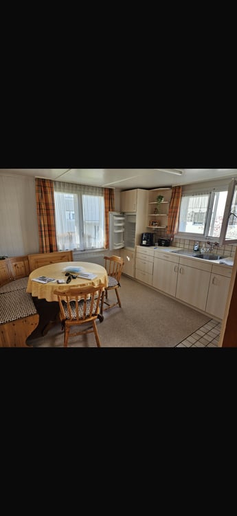 Charmantes 1.5-Zimmer-Chalet in ruhiger Lage von Einsiedeln 6