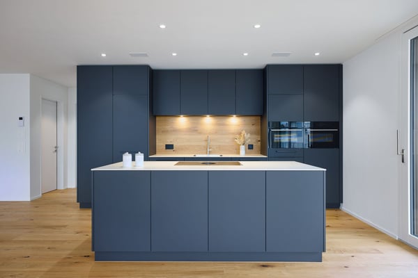 Moderne 1.5-Zimmer-Neubau-Wohnung mit grosser Terrasse in Brunnen 4