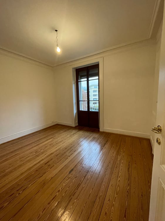 Magnifique appartement de 1 pièces aux Eaux-Vives 12