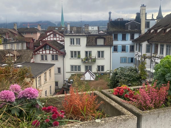 Rarität: Charmante 1.5-Zimmer-Dachwohnung im Herzen der Zürcher Altstadt 7