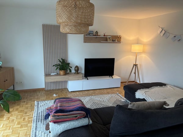 Moderne 1.5-Zimmer-Wohnung mit Balkon und Parkplatz in Emmen 1
