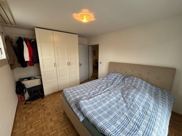 Moderne 1.5-Zimmer-Wohnung mit Balkon und Parkplatz in Emmen 2