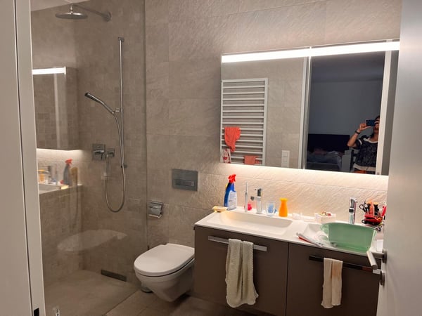 Modern 1.5-Room Apartment in Glattpark with Balcony 2