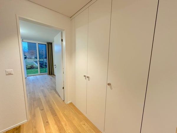 Moderne 1.5-Zimmer-Neubau-Wohnung mit Balkon und Garage in Emmen 10