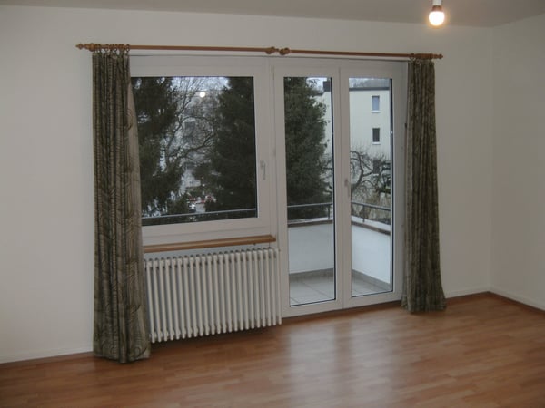 Gemütliche 1-Zimmer-Wohnung mit Balkon in Seebach 3