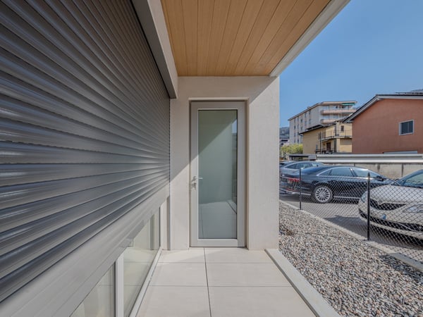 Affittasi 1.5 locali nuovo con giardino e completamente arredato 9