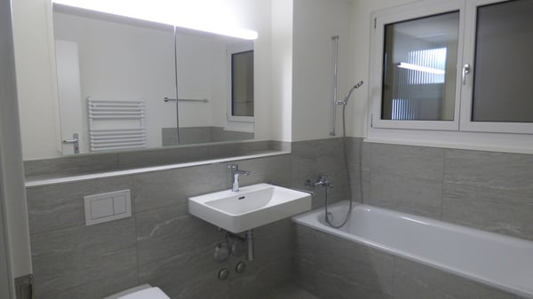 Wohnen mit Aussicht in zentraler Lage am Meierhofplatz in Zürich-Höngg 6