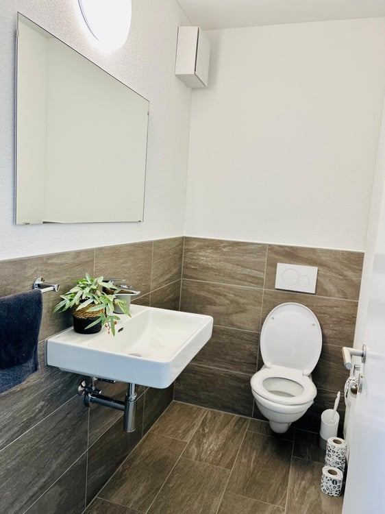 Moderne 1.5-Zimmer-Doppelhaushälfte in Regensdorf mit Garten 4