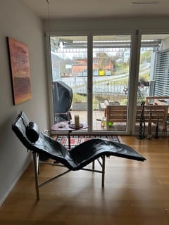 Moderne 1.5-Zimmer-Wohnung mit Balkon und schöner Aussicht in Winterthur 2